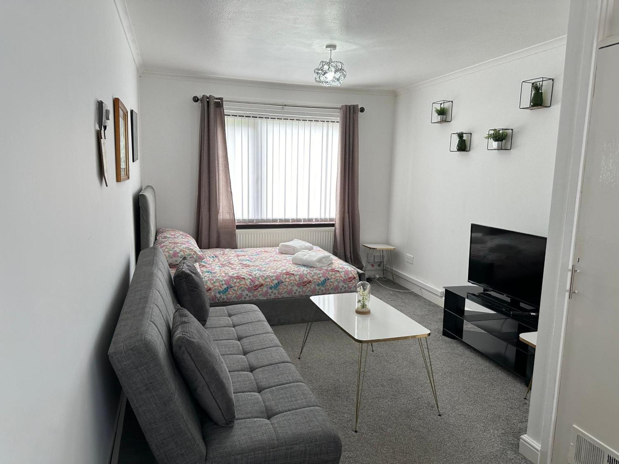 Lovely 3 Bedroom House Close To City Centre Peterlee Exterior foto